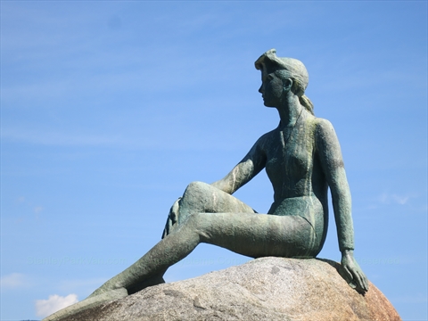 Girl in Wetsuit Statue in Stanley Park, Vancouver, BC, Canada